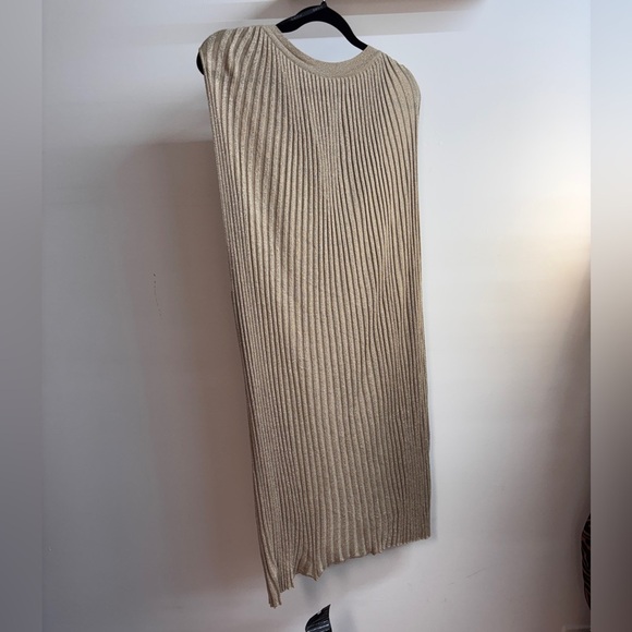 Bebe Beige Cream Sparkling Ribbed One Shoulder Top - Picture 4 of 5